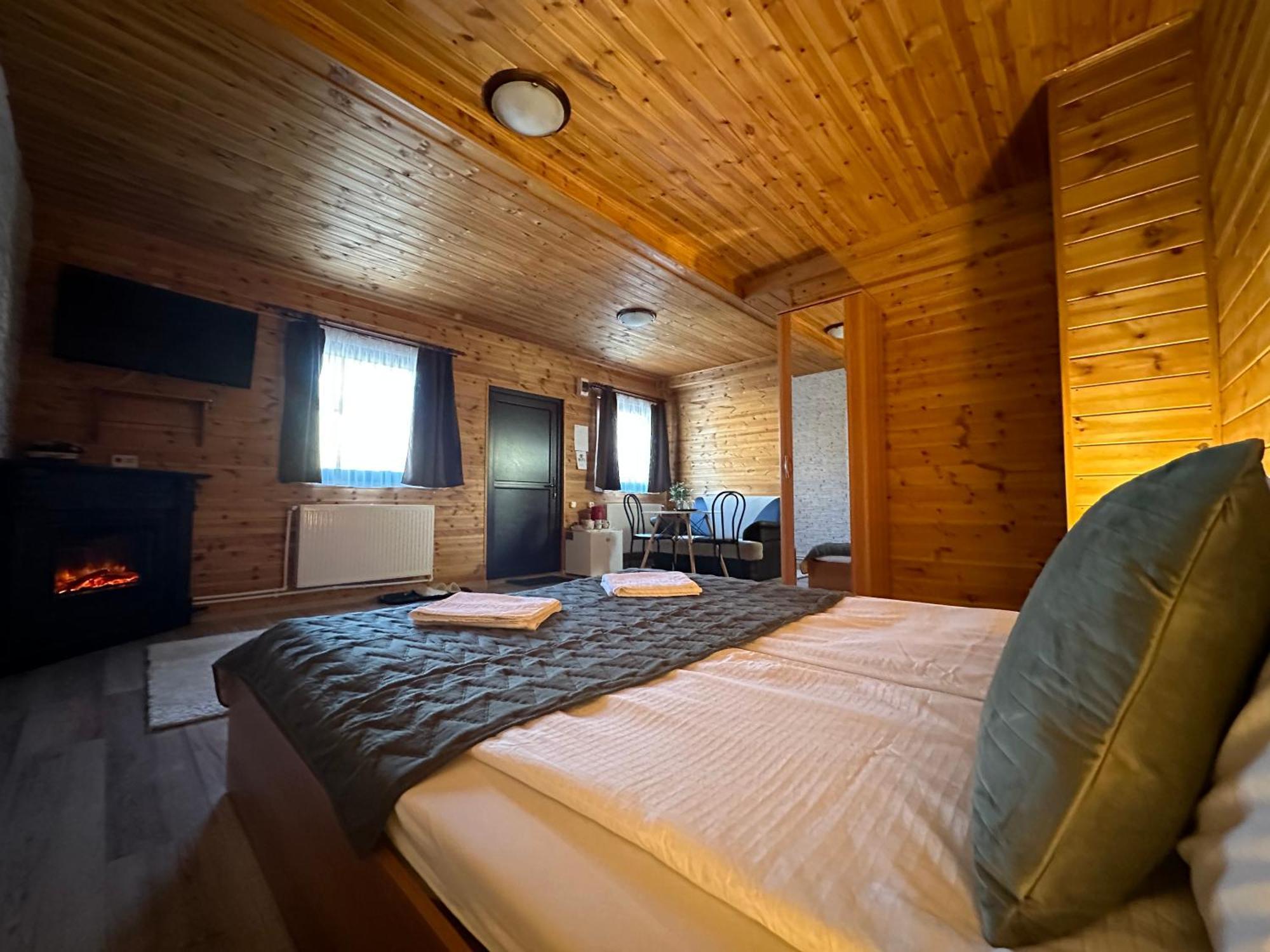 Bancu Somogyi Vendeghaz B&B 외부 사진